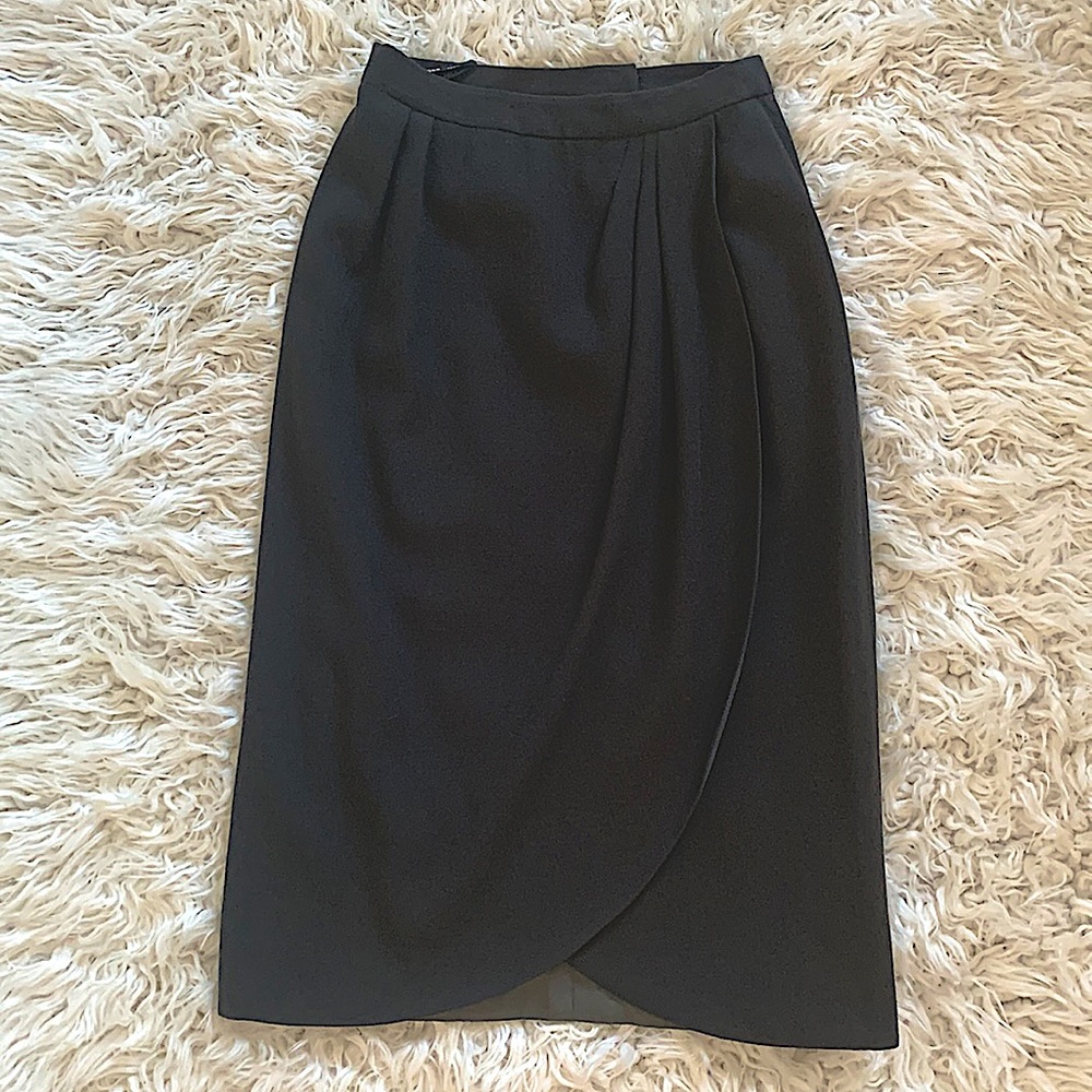 Designer skirt. Made in France.